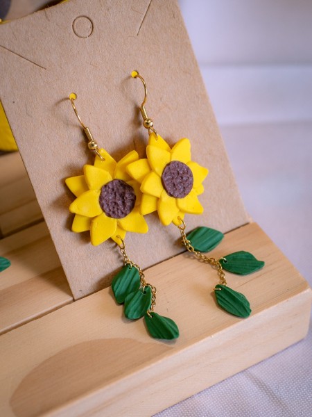 Boucles d'oreilles Tournesols - Miladora Créations - Bijoux en argile polymère et acier inoxydable