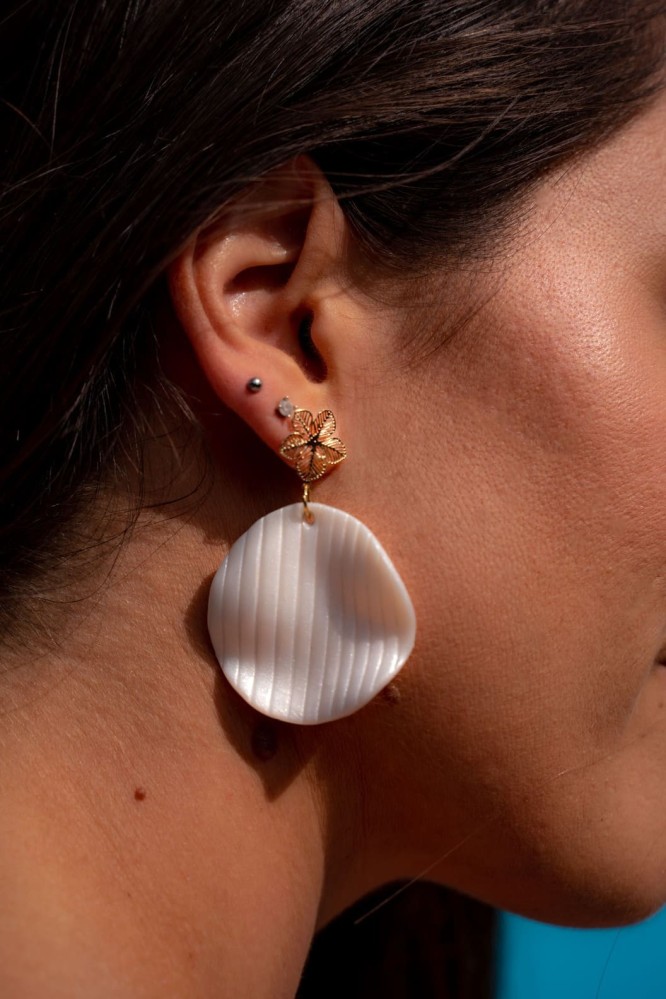 Boucles d'oreilles Chypre Fleuries - Miladora Créations - Bijoux en argile polymère et acier inoxydable