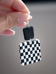 Boucles d'oreilles Le Jeu de la Dame - Miladora Créations