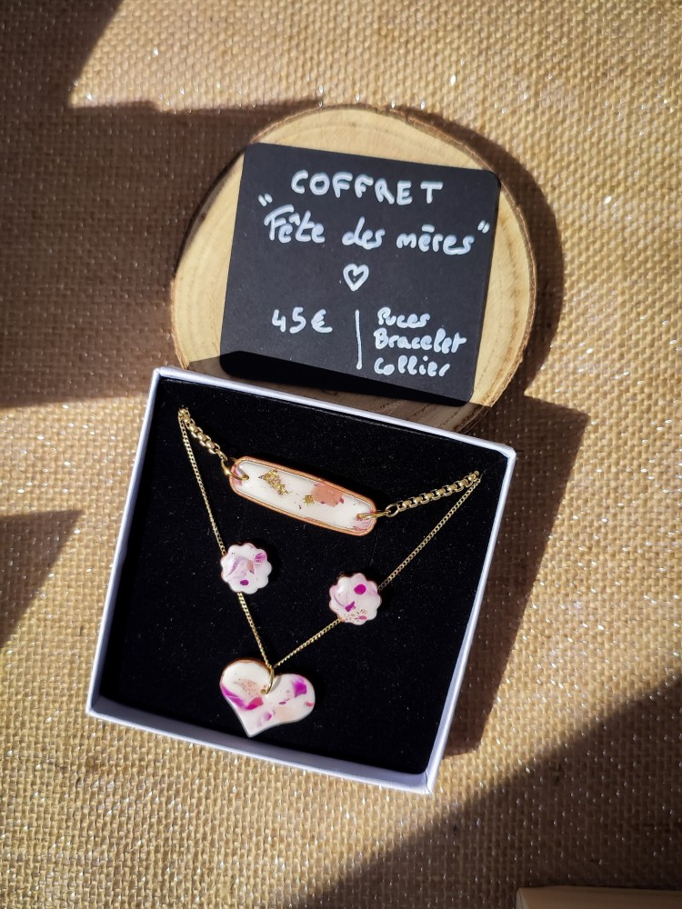 Puces d'oreilles fête des mères - Miladora Créations