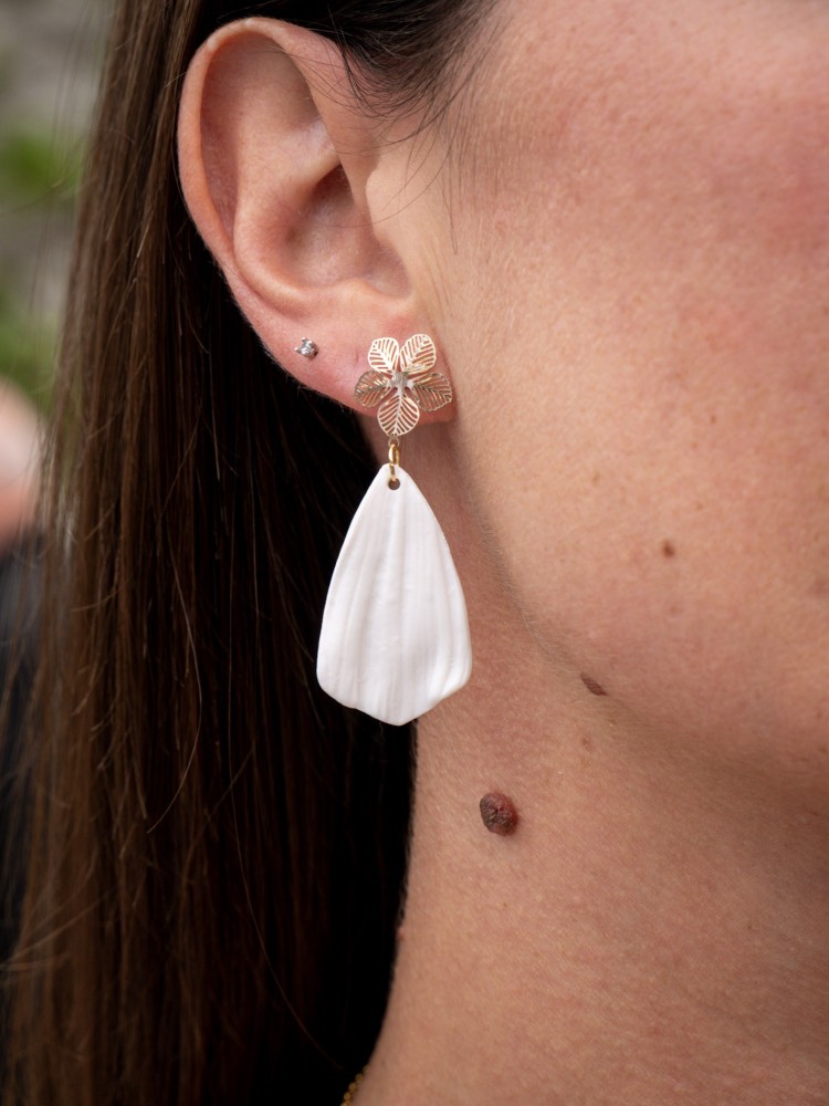 Boucles d'oreilles Pétale blanc - Miladora Créations
