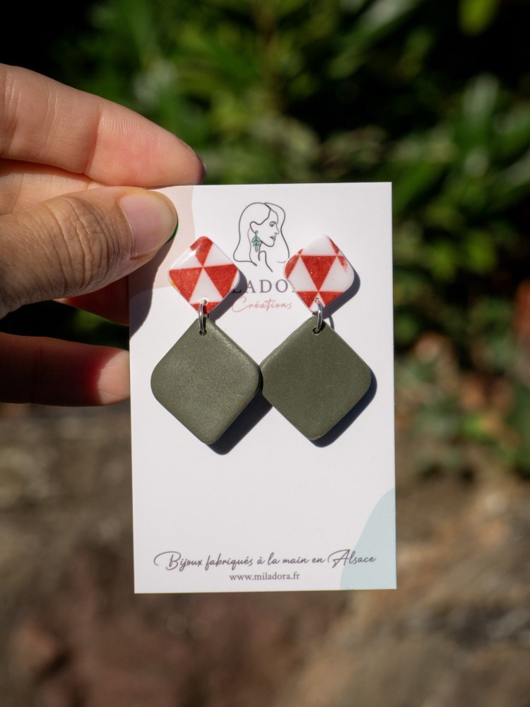 Boucles d'oreilles Amulette - Miladora Créations - Bijoux en argile polymère et acier inoxydable