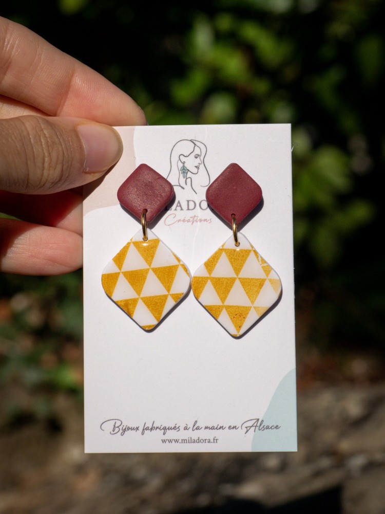 Boucles d'oreilles Amulette - Miladora Créations - Bijoux en argile polymère et acier inoxydable