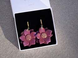 Boucles d'oreilles Fleurs de lune - Miladora Créations - Bijoux en argile polymère et acier inoxydable