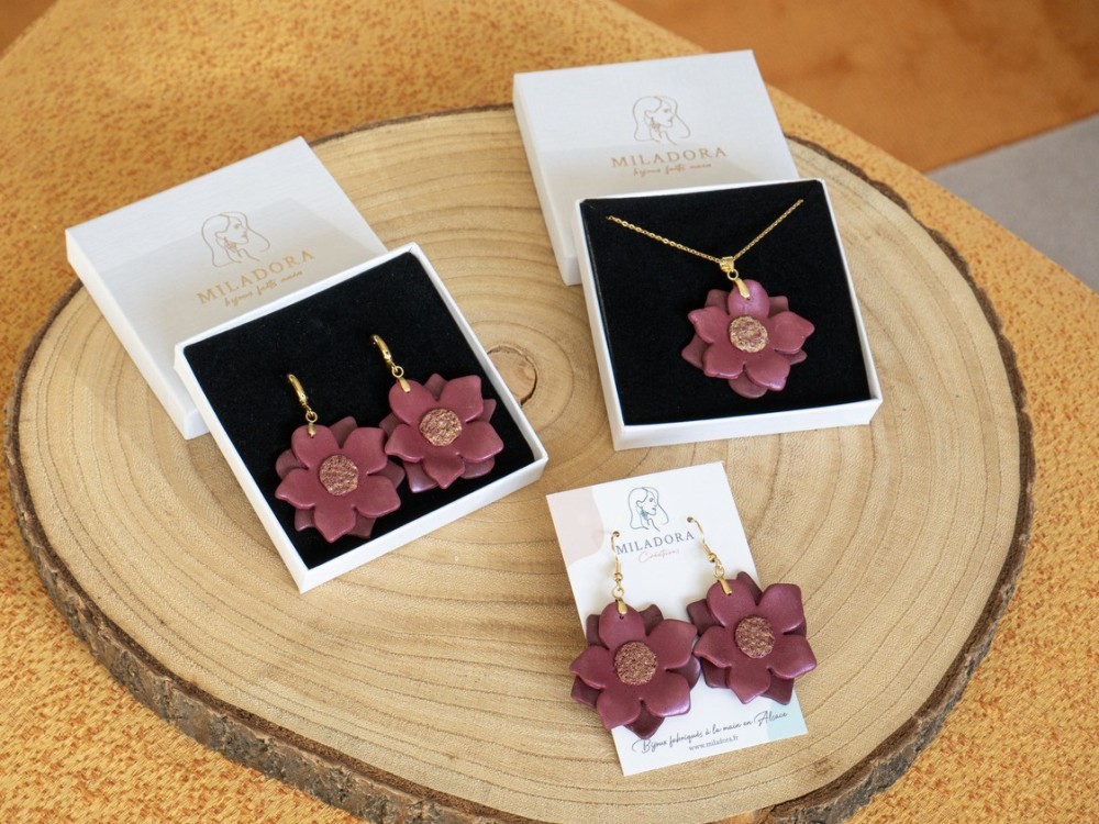Collier Fleurs de lune - Miladora Créations - Bijoux en argile polymère et acier inoxydable