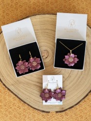 Collier Fleurs de lune - Miladora Créations - Bijoux en argile polymère et acier inoxydable