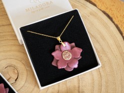 Collier Fleurs de lune - Miladora Créations - Bijoux en argile polymère et acier inoxydable