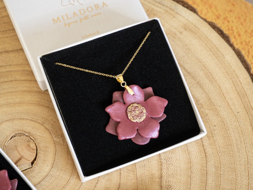 Collier Fleurs de lune - Miladora Créations - Bijoux en argile polymère et acier inoxydable